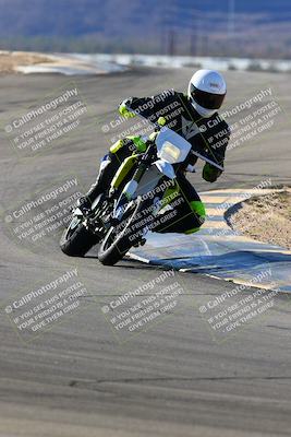 media/Jan-09-2022-SoCal Trackdays (Sun) [[2b1fec8404]]/Turns 9 and 8 (920am)/